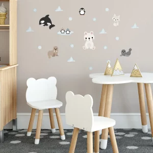 veggdekor med arktiske dyr på beige vegg